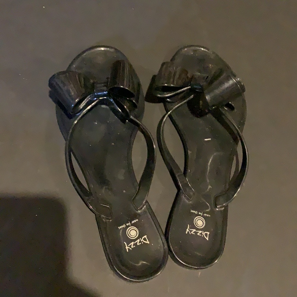 Dizzy flip flops - Picture 2 of 2